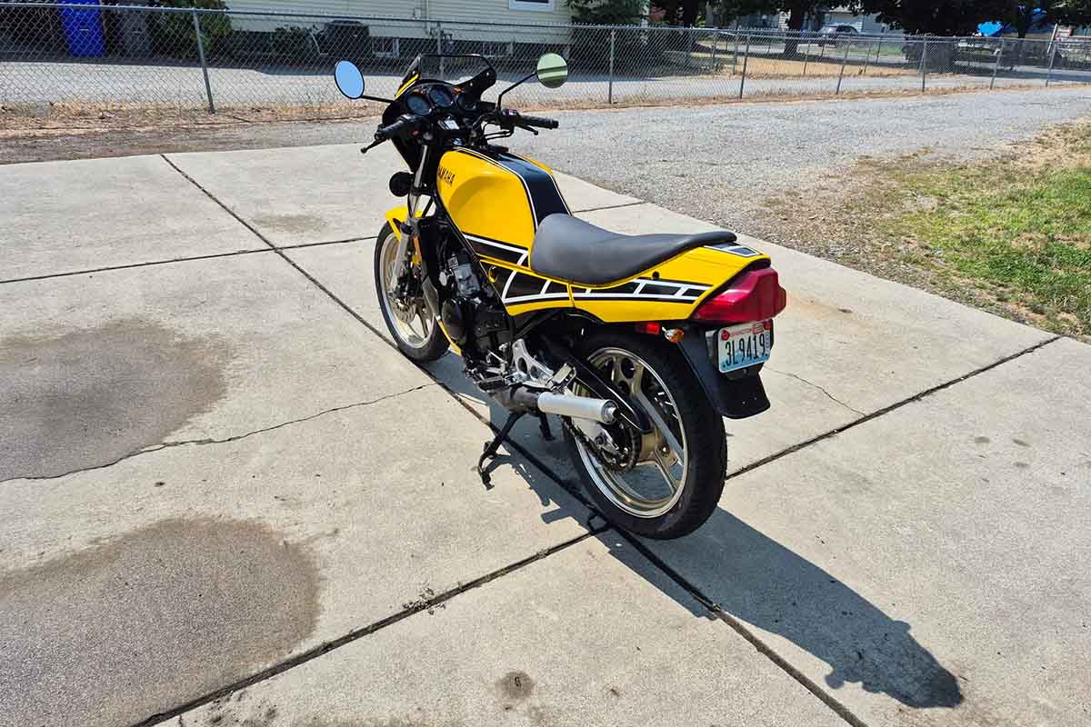 米国オンラインオークションに登場、落札された1984年式ヤマハ「RZ350ケニー・ロバーツ仕様」