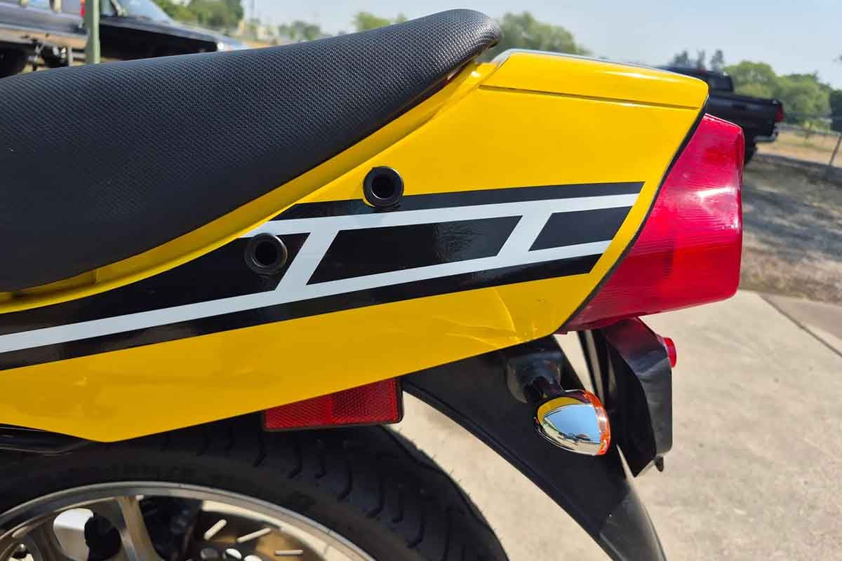 米国オンラインオークションに登場、落札された1984年式ヤマハ「RZ350ケニー・ロバーツ仕様」