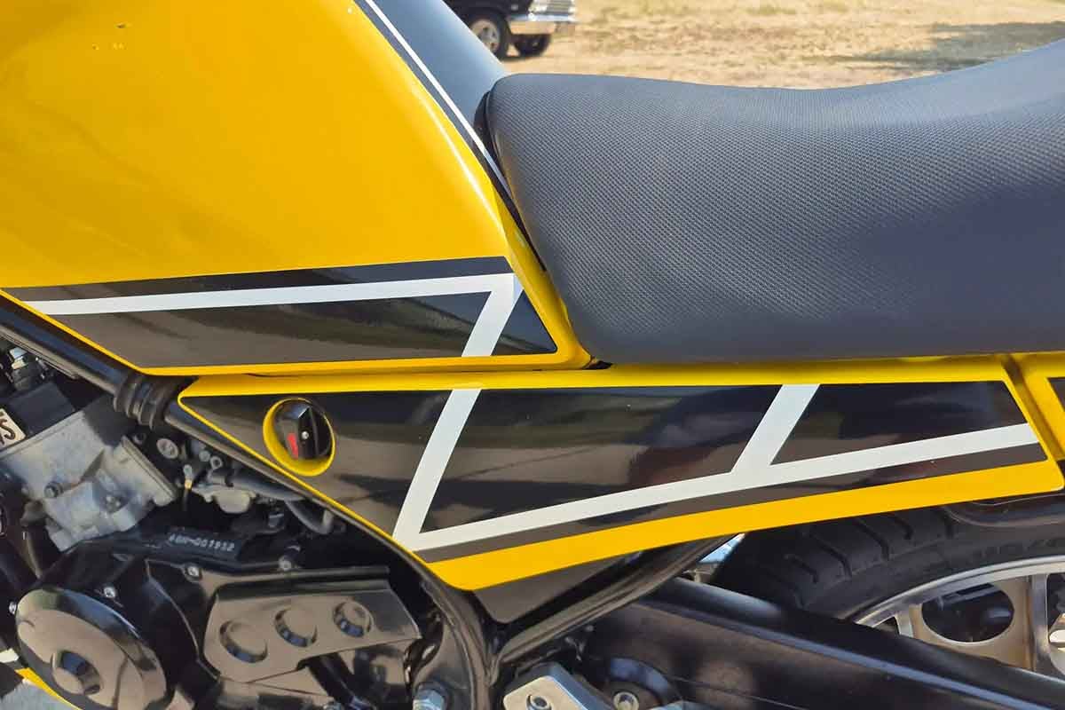 米国オンラインオークションに登場、落札された1984年式ヤマハ「RZ350ケニー・ロバーツ仕様」