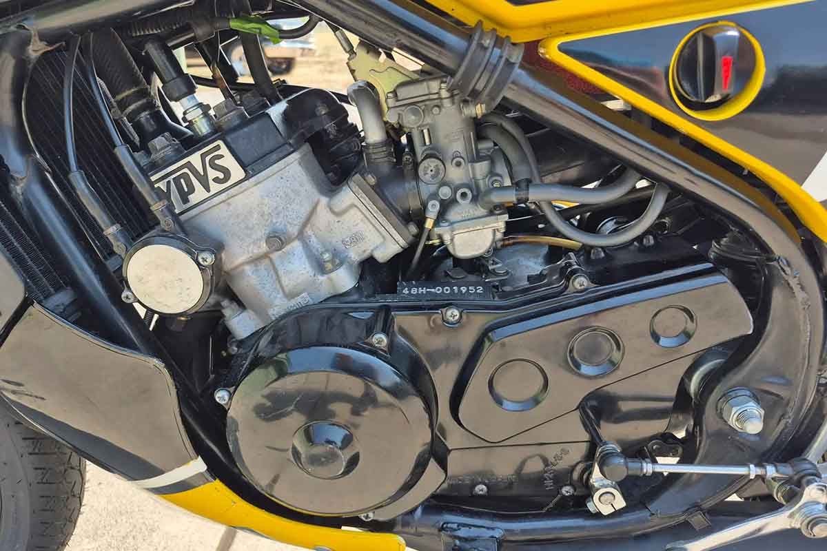 米国オンラインオークションに登場、落札された1984年式ヤマハ「RZ350ケニー・ロバーツ仕様」