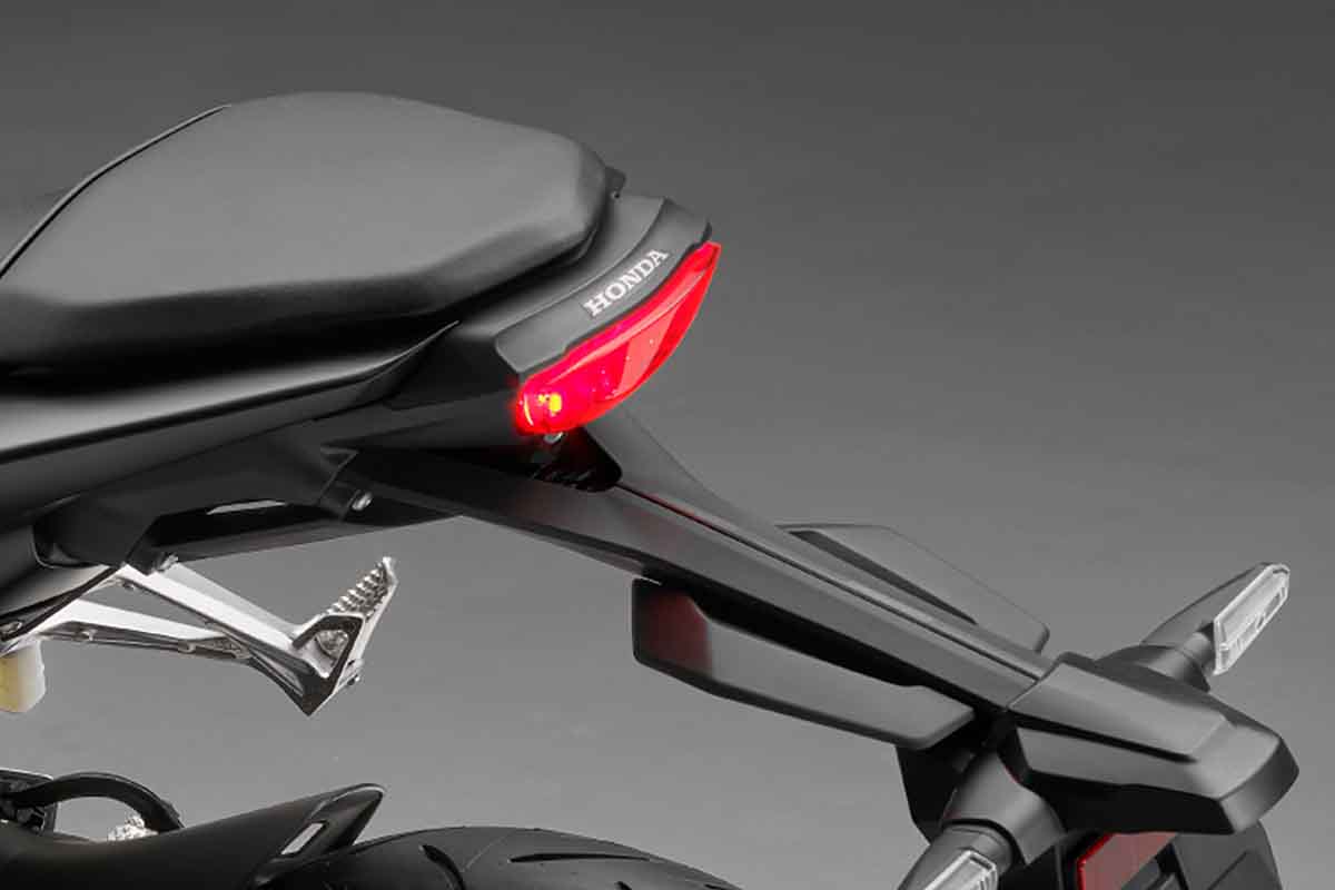 ホンダ「CB125R」