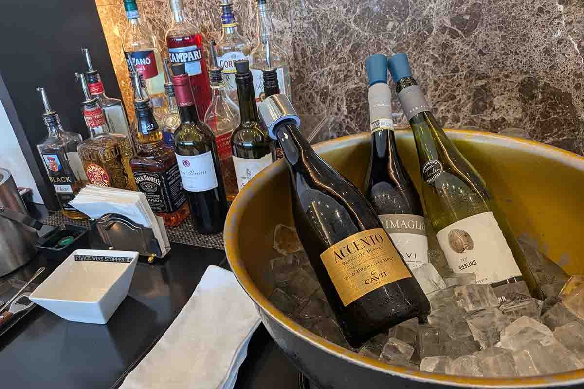 ターキッシュ エアラインズ ラウンジはアルコール類も豊富に用意されている
