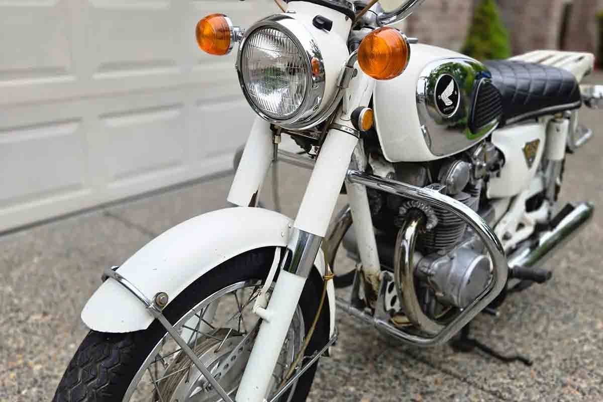 米国オンラインオークションに登場、落札された1970年式ホンダ「CB450 ポリススペシャル」