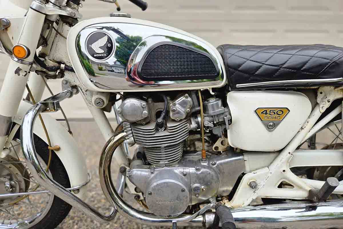 米国オンラインオークションに登場、落札された1970年式ホンダ「CB450 ポリススペシャル」