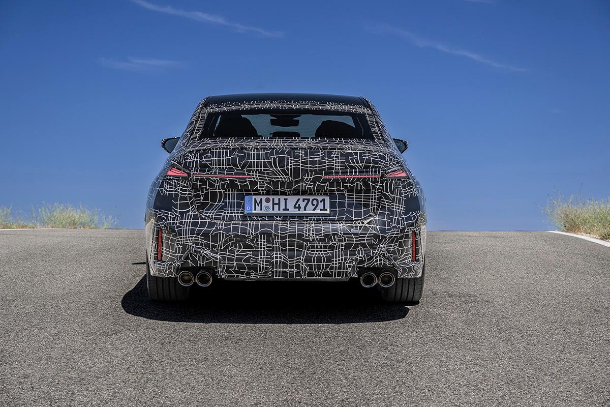 BMW次期型「3シリーズ M350 xDrive」の開発車両