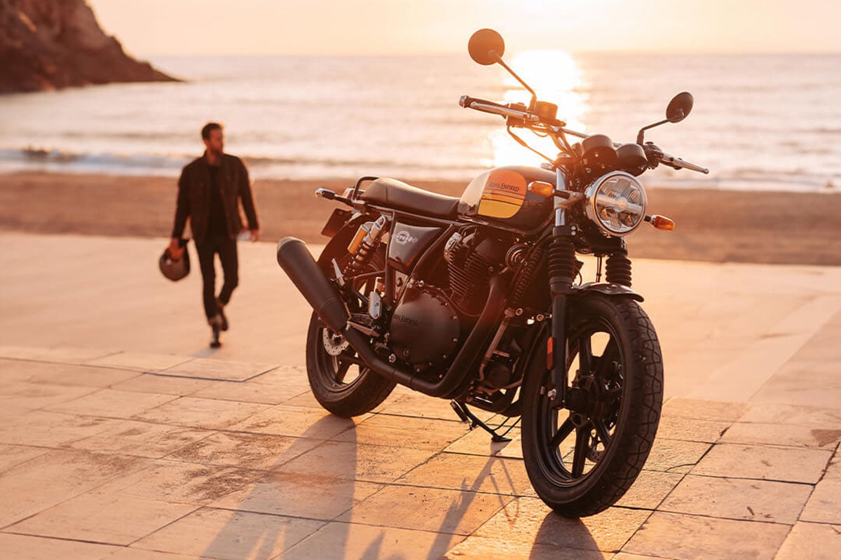 ロイヤルエンフィールド「INT650」