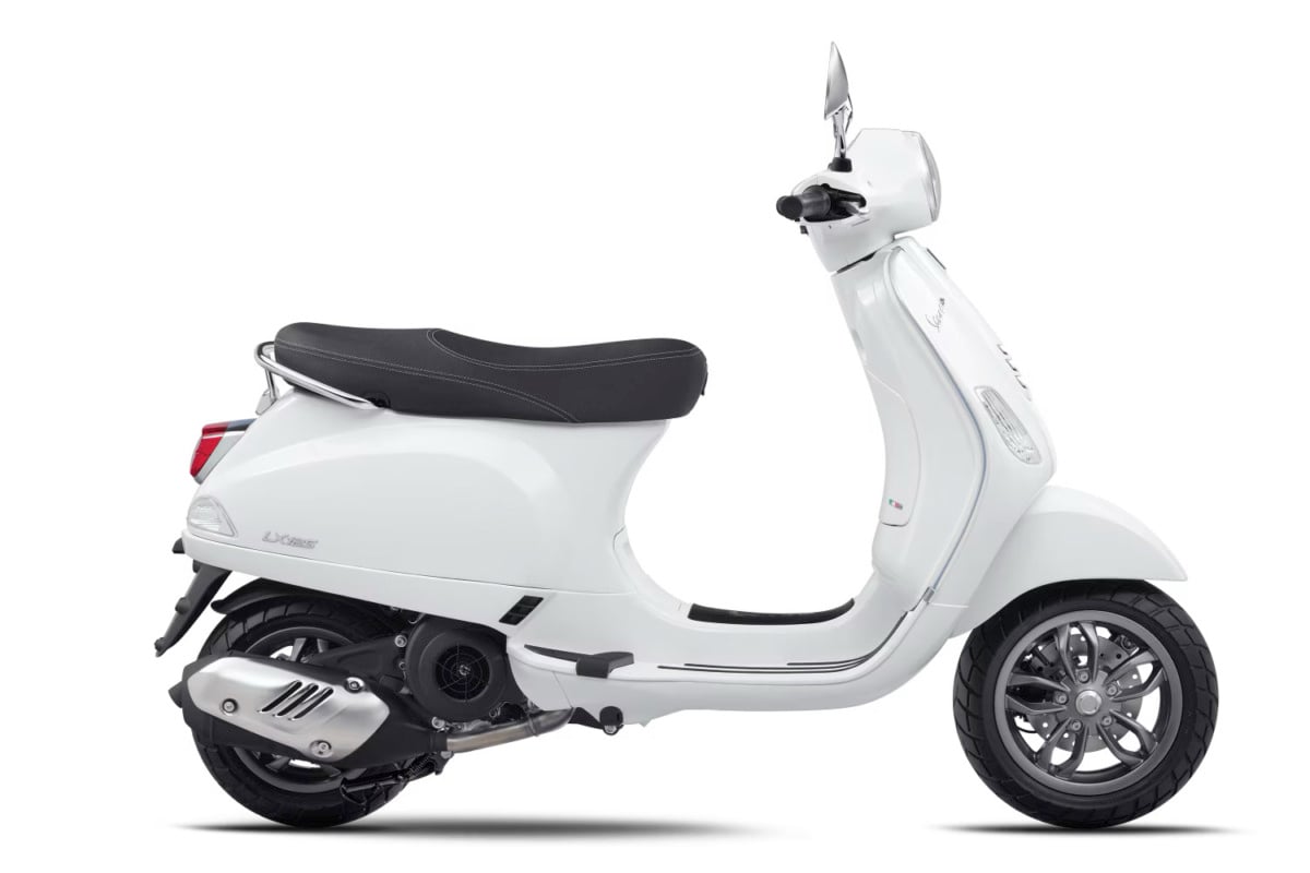 ベスパ「LX125」
