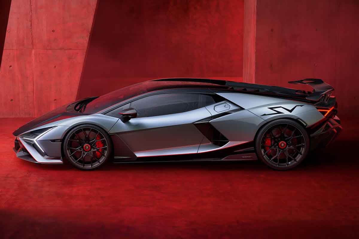 ランボルギーニ「レヴエルトSV」