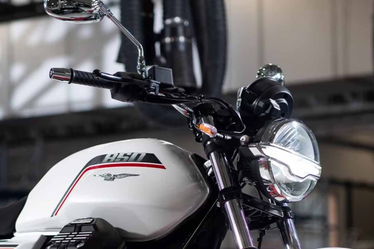 モト・グッツィ「V7 Special」