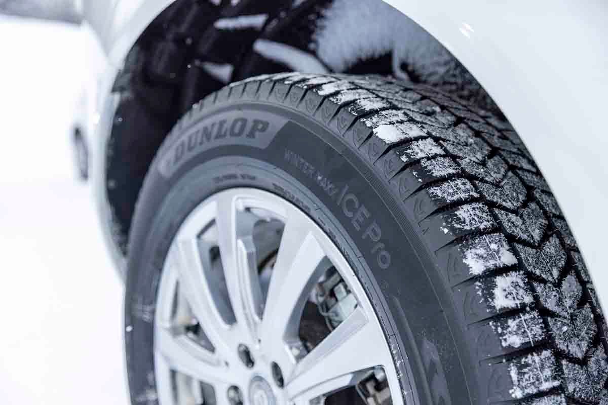 ダンロップの新スタッドレスタイヤ「ウインターマックス・アイスプロ」試走会の様子