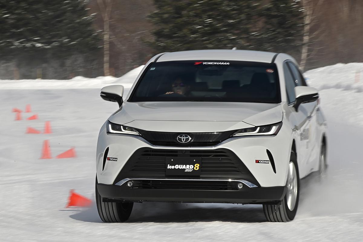 ヨコハマの新SUV用スタッドレスタイヤ「アイスガード8 SUV」の試走会の様子