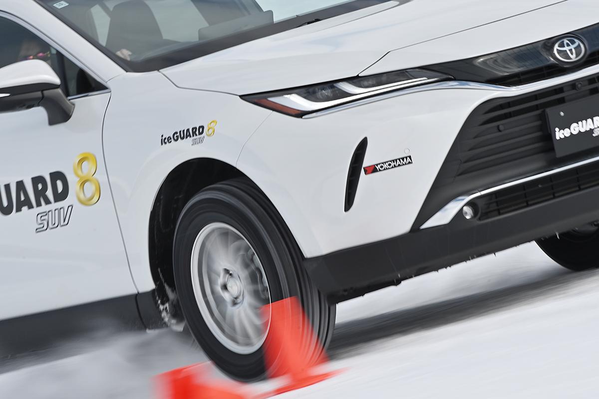 ヨコハマの新SUV用スタッドレスタイヤ「アイスガード8 SUV」の試走会の様子