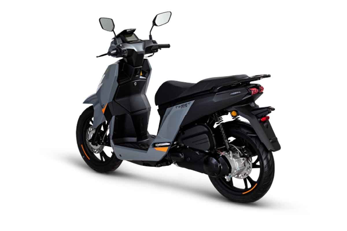 プジョー「ツイート125 GT」