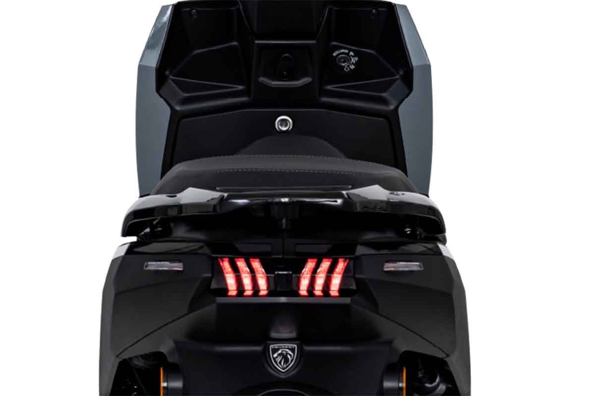 プジョー「ツイート125 GT」