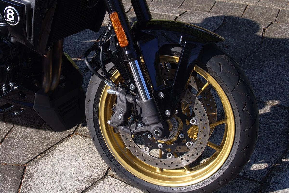 スズキ「GSX-8TT」