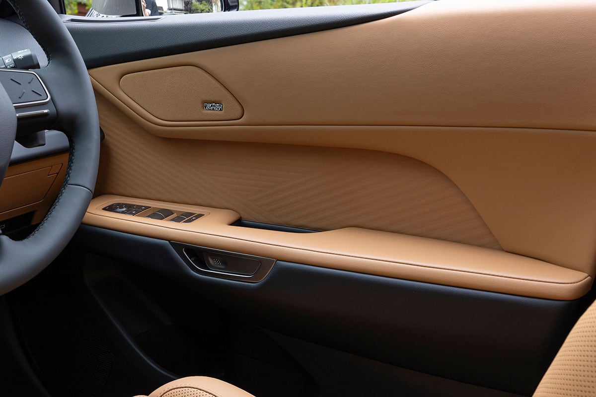 レクサス新型「ES350h AWD」