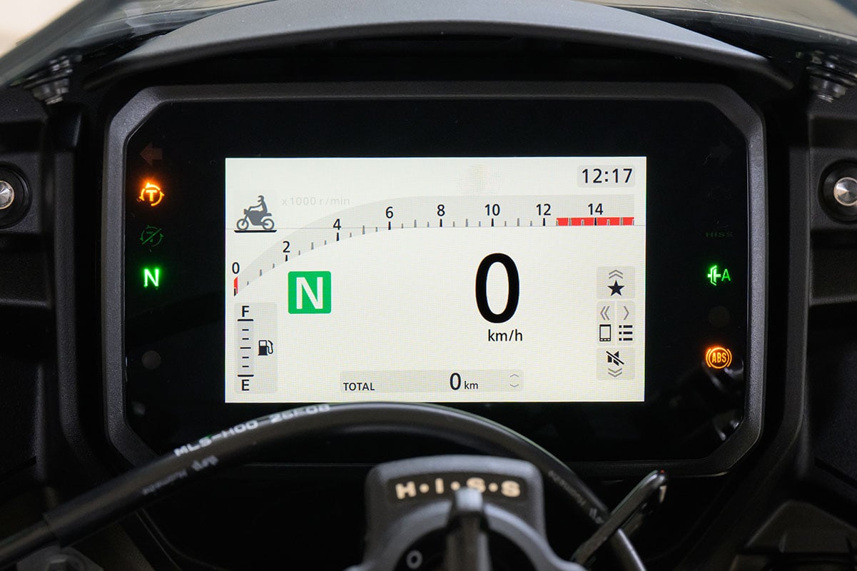 ホンダ新型「CBR400Rフォア Eクラッチ」