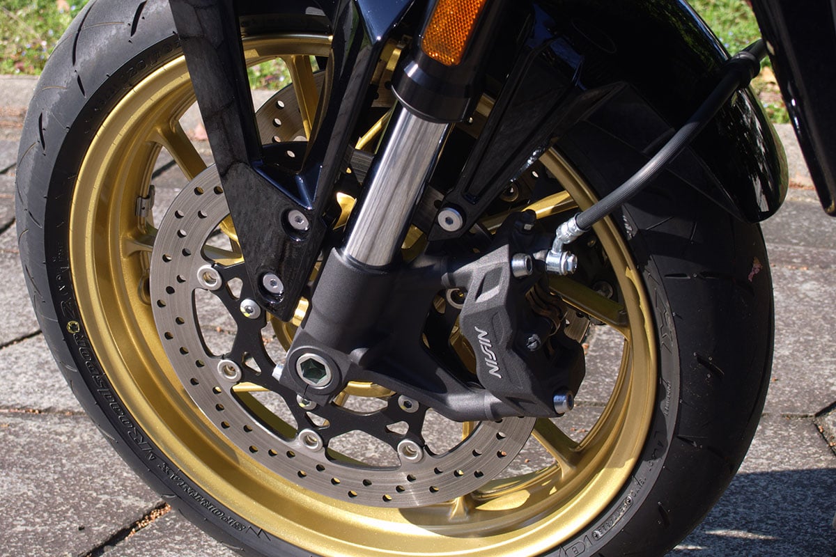 スズキ「GSX-8TT」