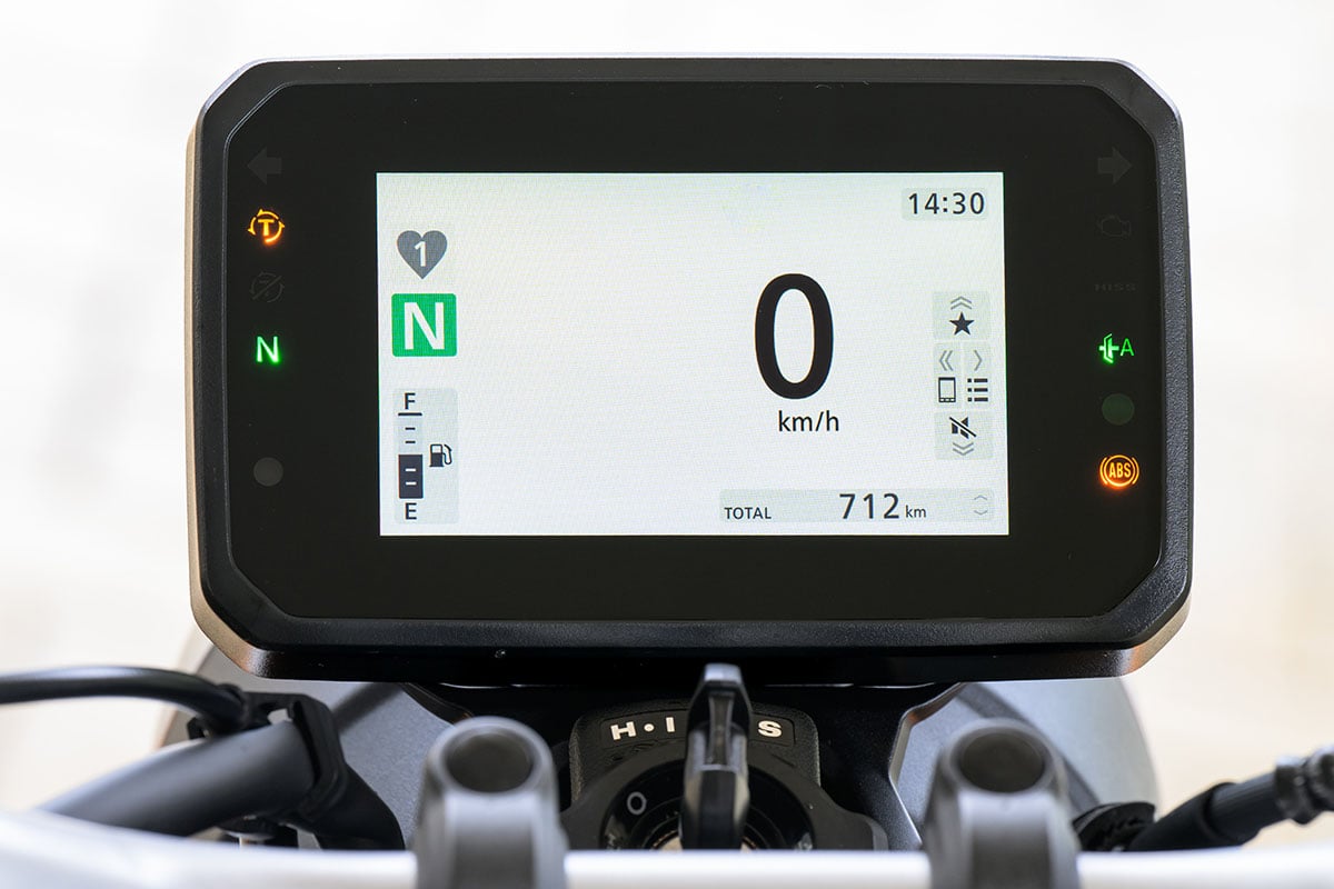 ホンダ新型「CB400スーパーフォア Eクラッチ」
