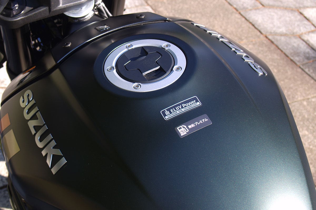 スズキ「GSX-8TT」