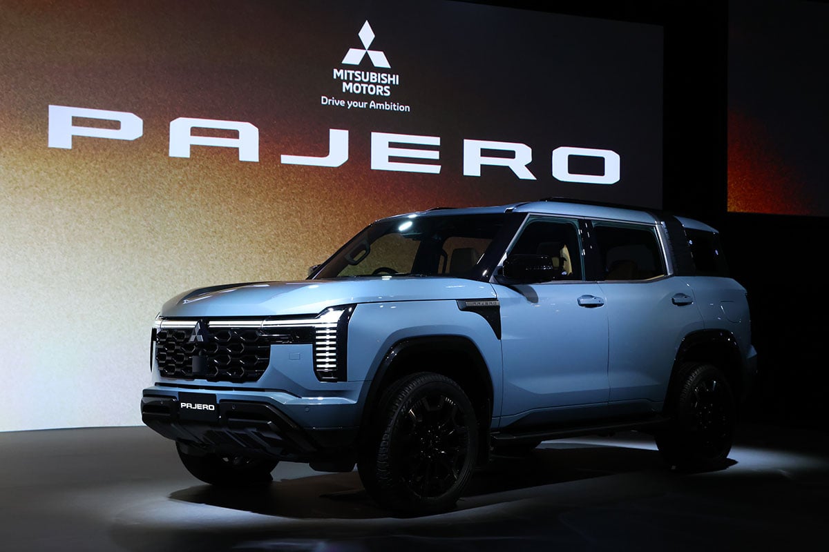 三菱新型「パジェロ」