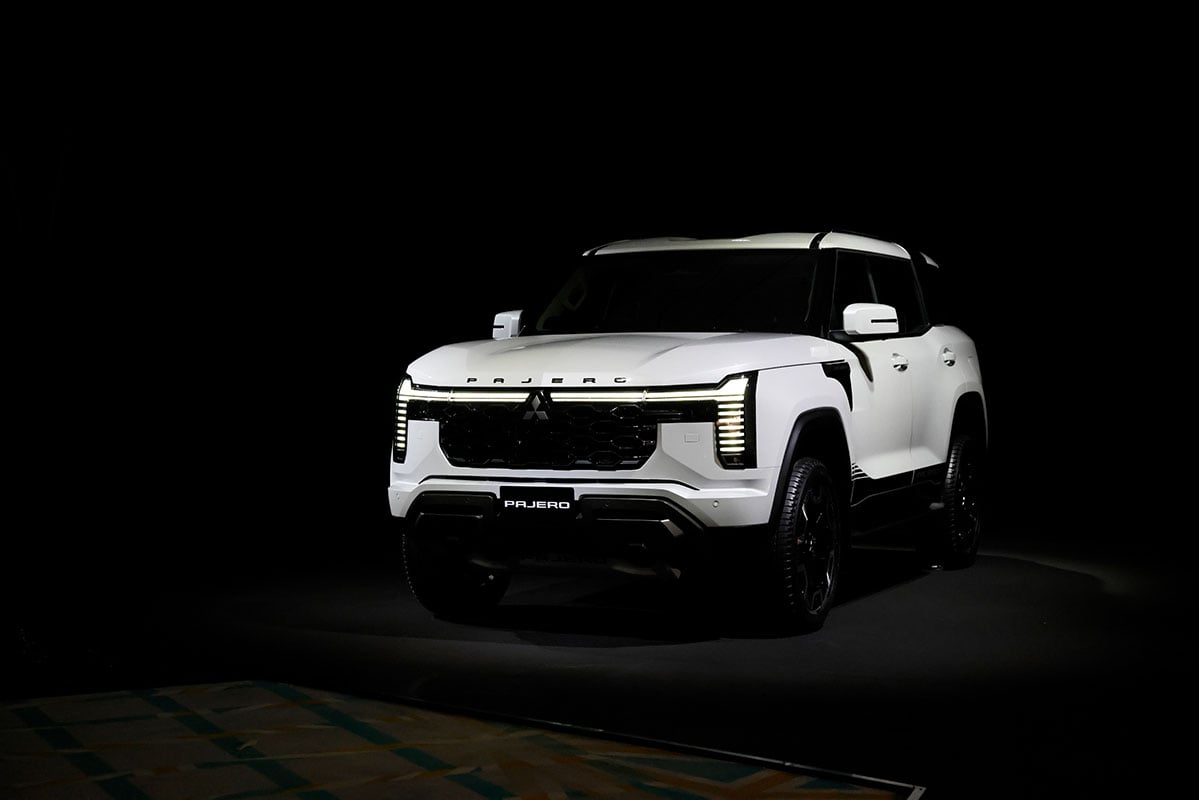 三菱新型「パジェロ」