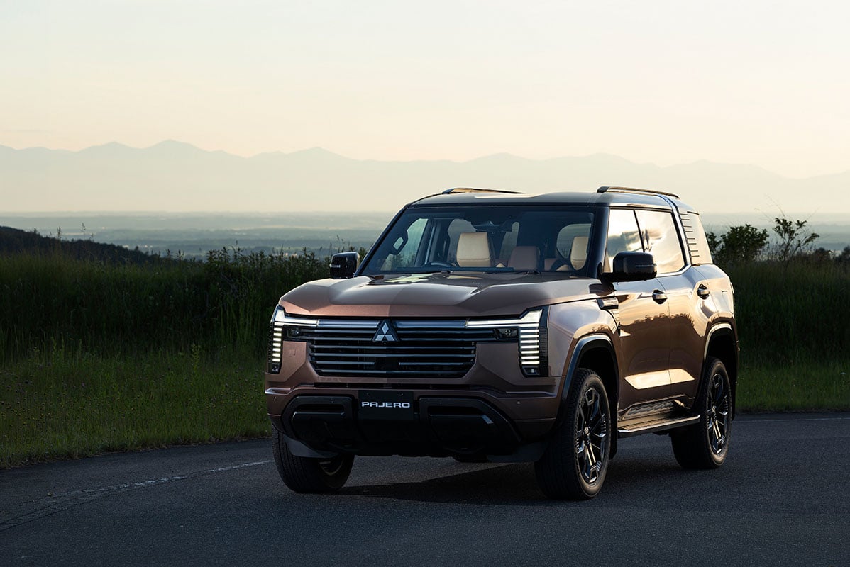 三菱新型「パジェロ」