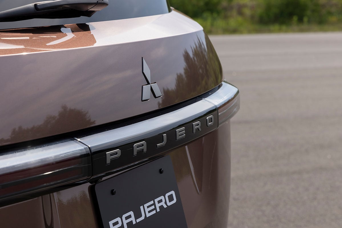三菱新型「パジェロ」