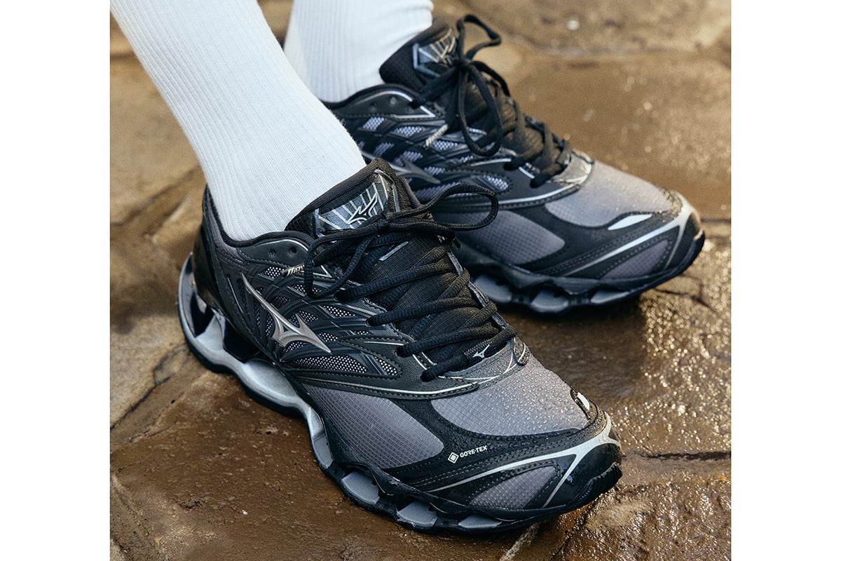 WAVE PROPHECY LS GTX（グレー×シルバー×ブラック）：3万1900円