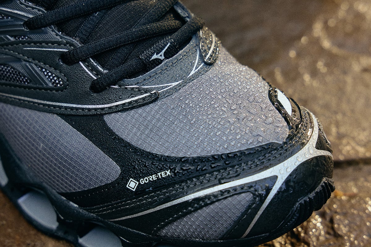 WAVE PROPHECY LS GTX（グレー×シルバー×ブラック）：3万1900円