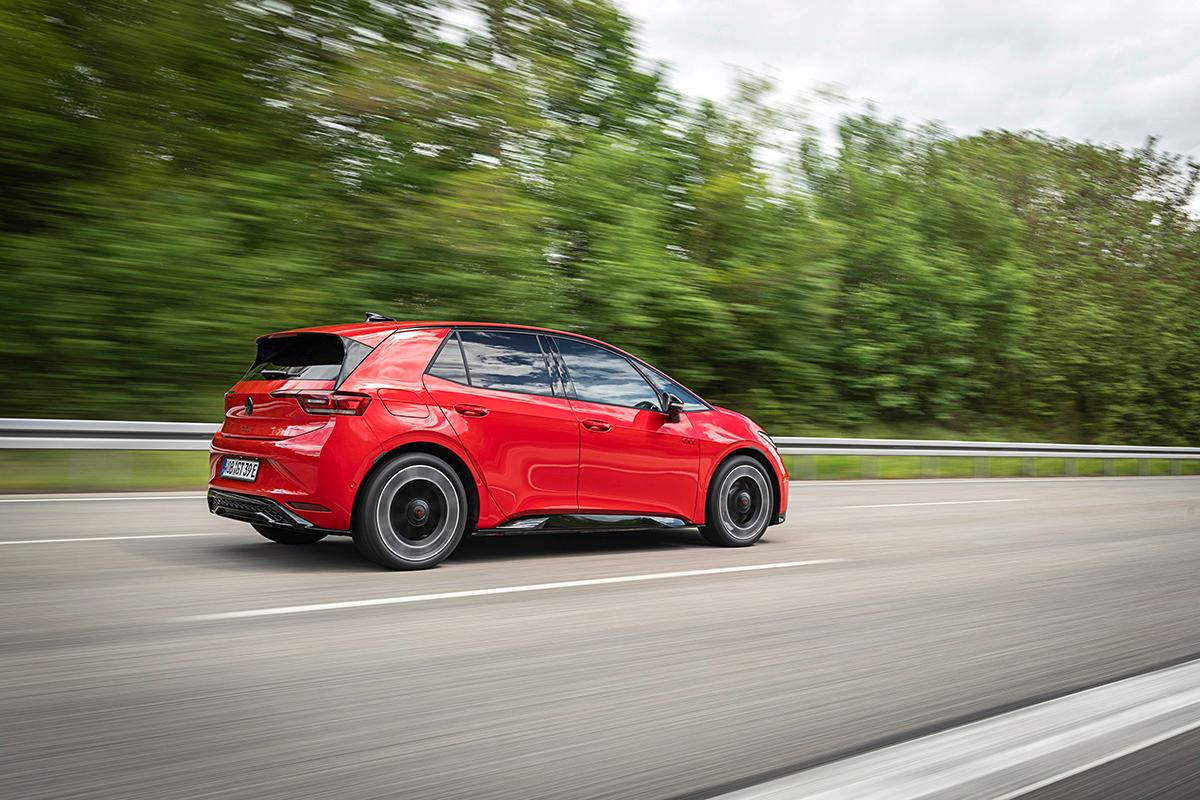 世界初公開されたVW新型「ID.3 GTI」