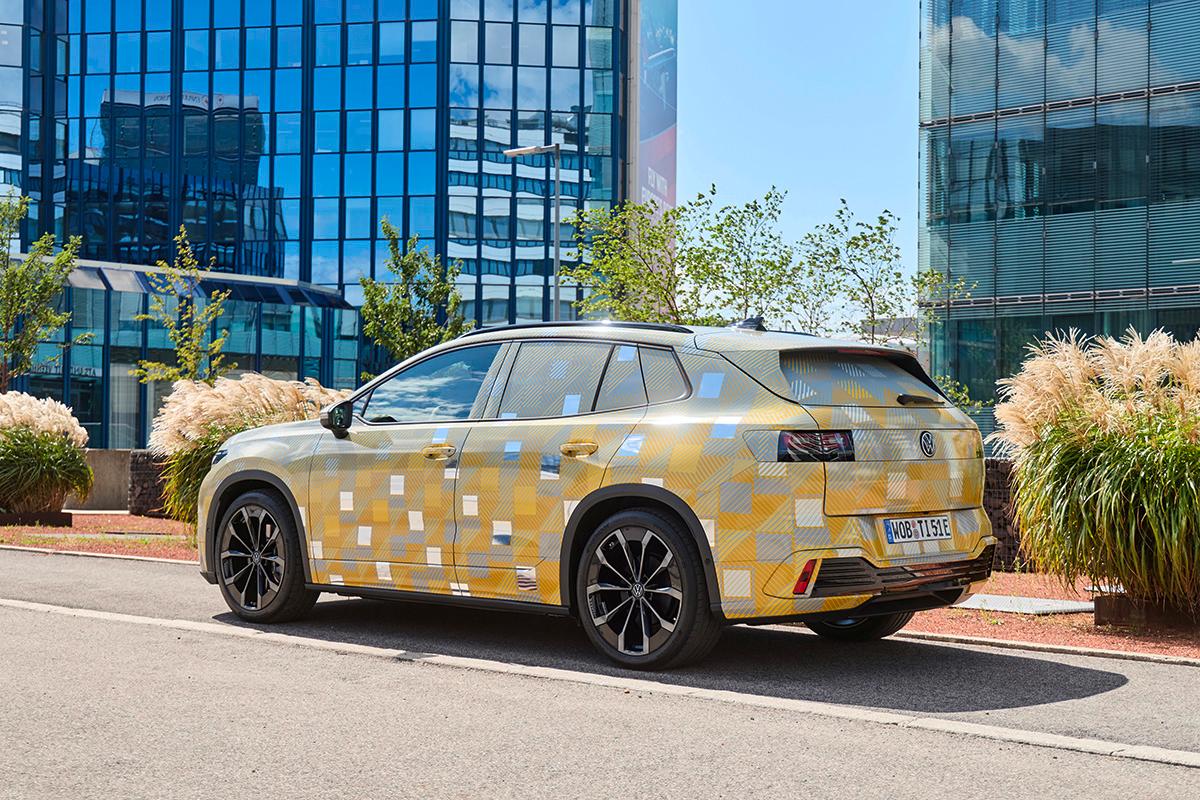 まもなく世界初公開される予定のVW新型「ID.ティグアン」