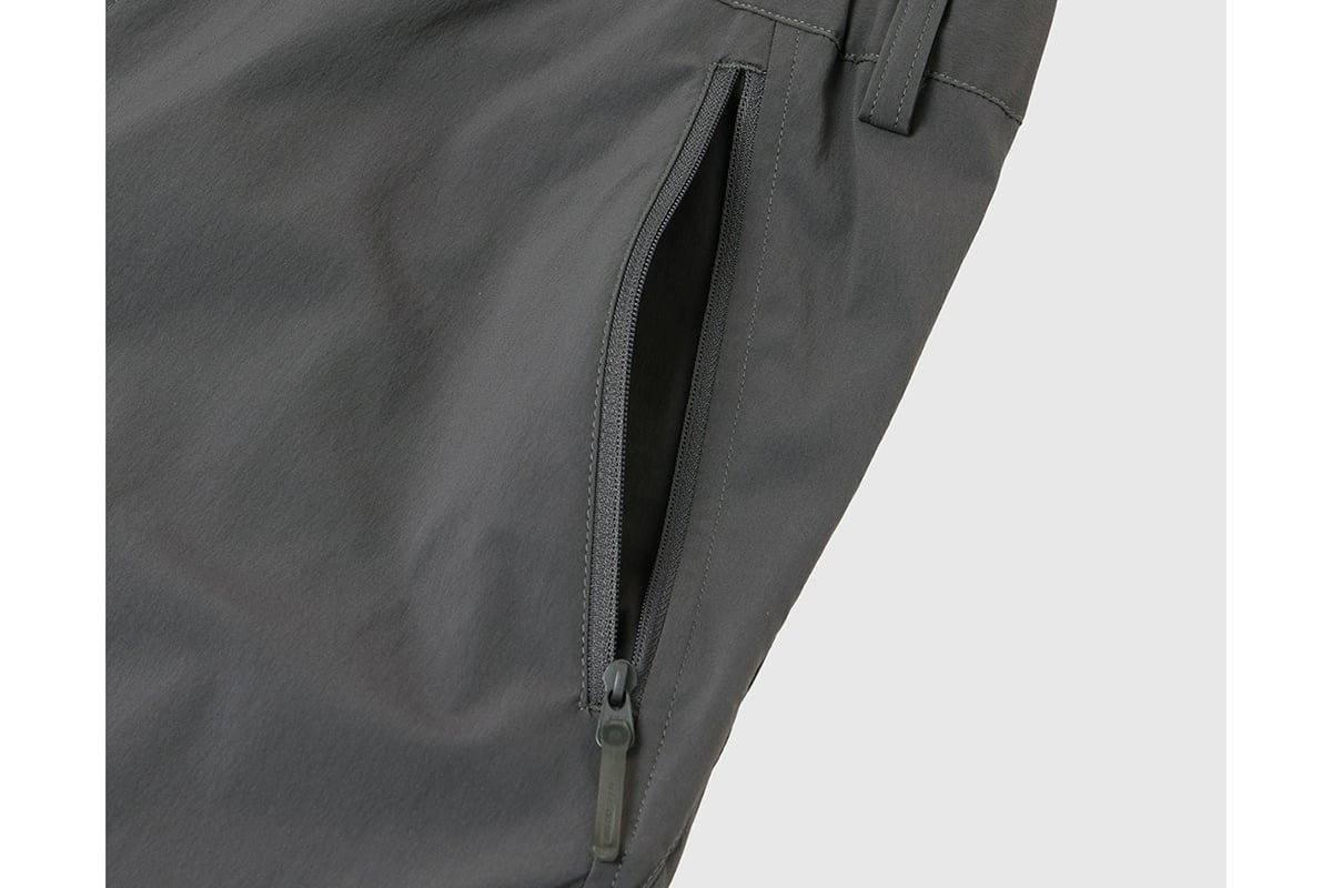DESCENTE ALLTERRAIN 81「6Dパターンコーデュラストレッチパンツ」（チャコール）：1万9800円