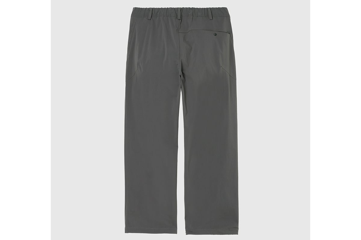 DESCENTE ALLTERRAIN 81「6Dパターンコーデュラストレッチワイドパンツ」（チャコール）：1万9800円