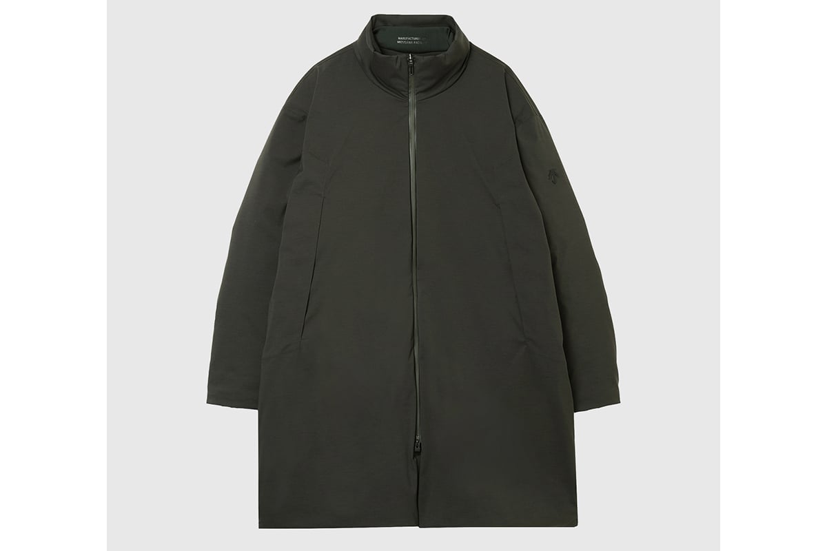 MEN／MIZUSAWA INVISIBLE DOWN HALF COAT（ミッドナイトアイビー）：16万5000円