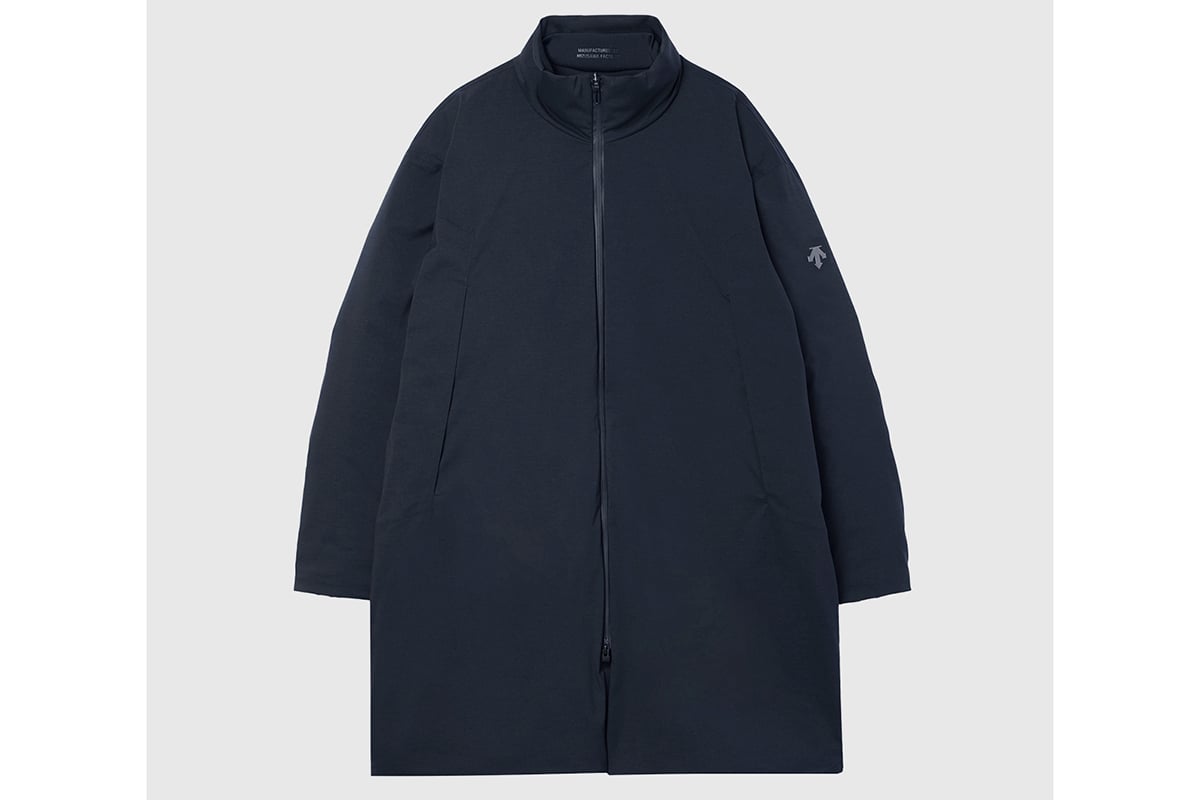MEN／MIZUSAWA INVISIBLE DOWN HALF COAT（グラファイトネイビー）：16万5000円