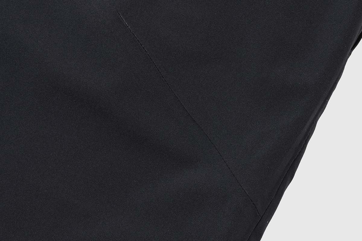 DESCENTE ALLTERRAIN「ストレッチ6Dパターンスリムパンツ」（ブラック）：2万9700円