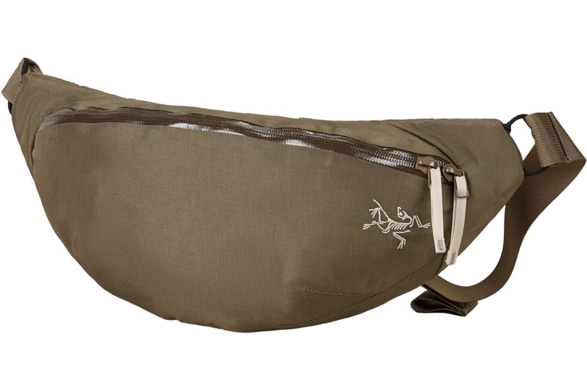 AXIOS 4 CROSSBODY（Mongoose）：1万3200円