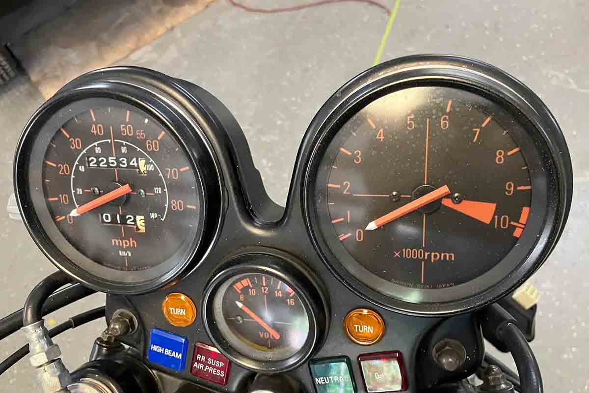 米国オンラインオークションに出品、落札された1982年式ホンダ「CBXスーパースポーツ」