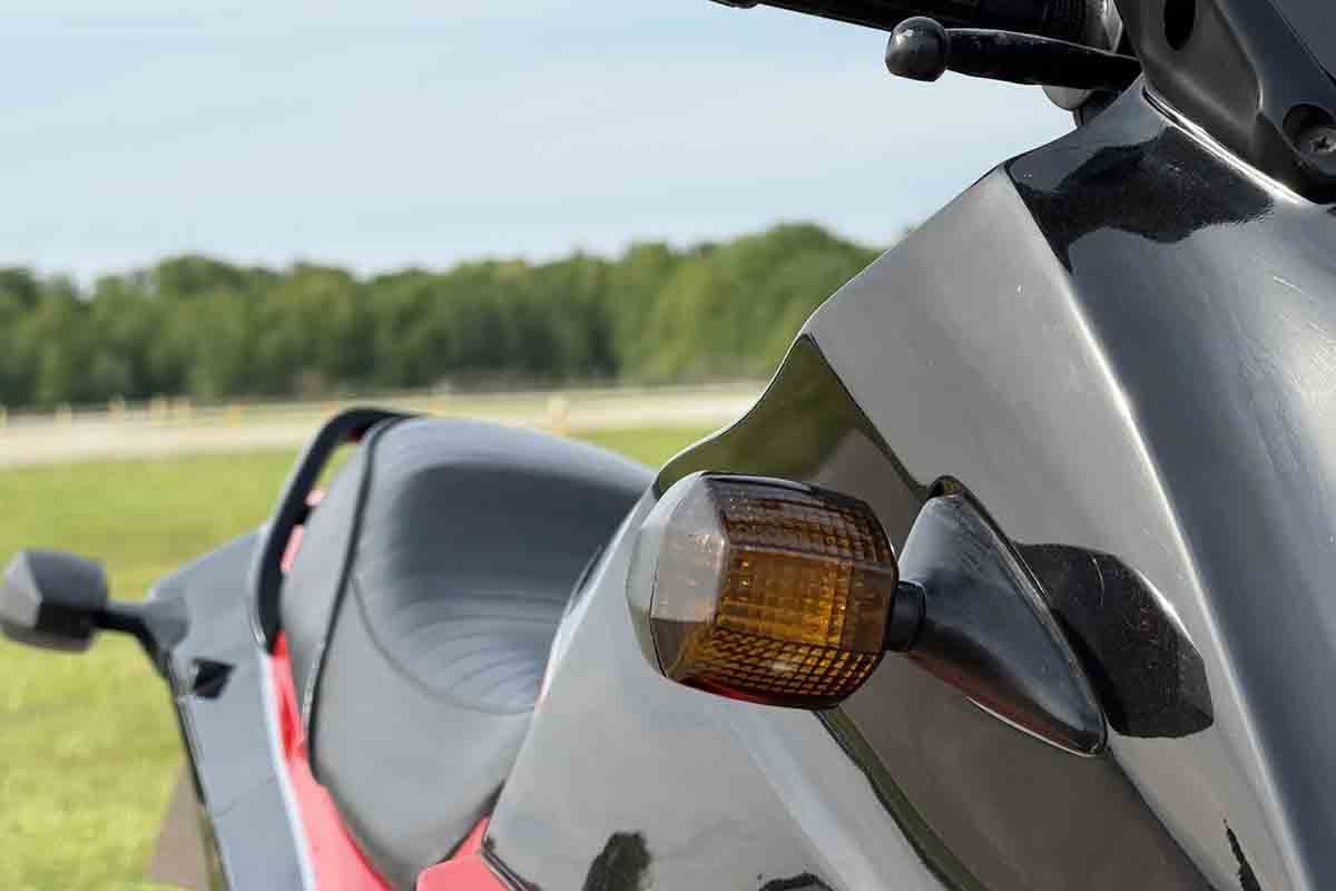米国オンラインオークションに出品、落札された1986年式カワサキ「GPZ900R」