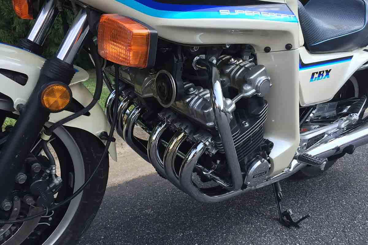 米国オンラインオークションに出品、落札された1982年式ホンダ「CBXスーパースポーツ」
