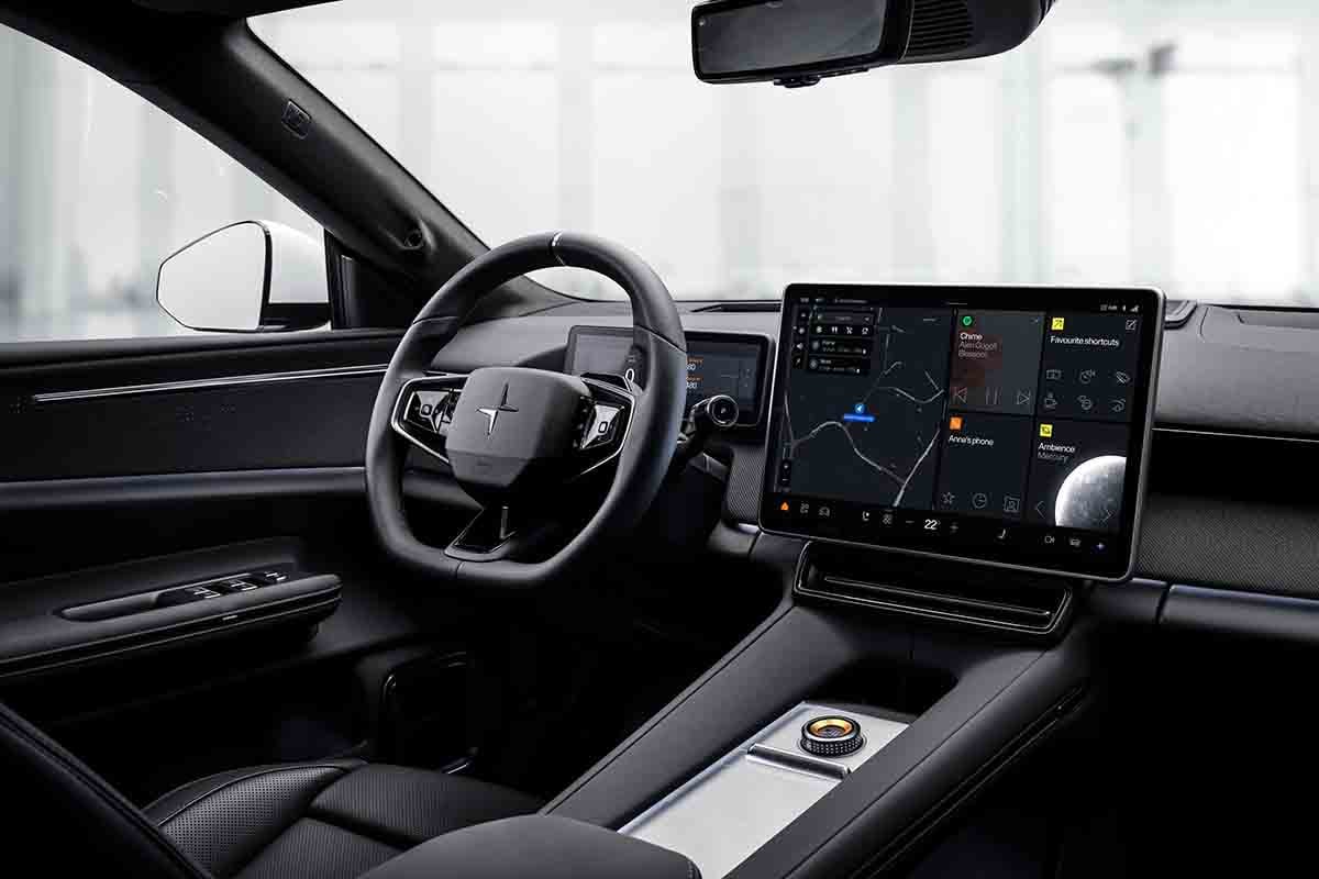世界初公開された新型「ポールスター4 SUV」