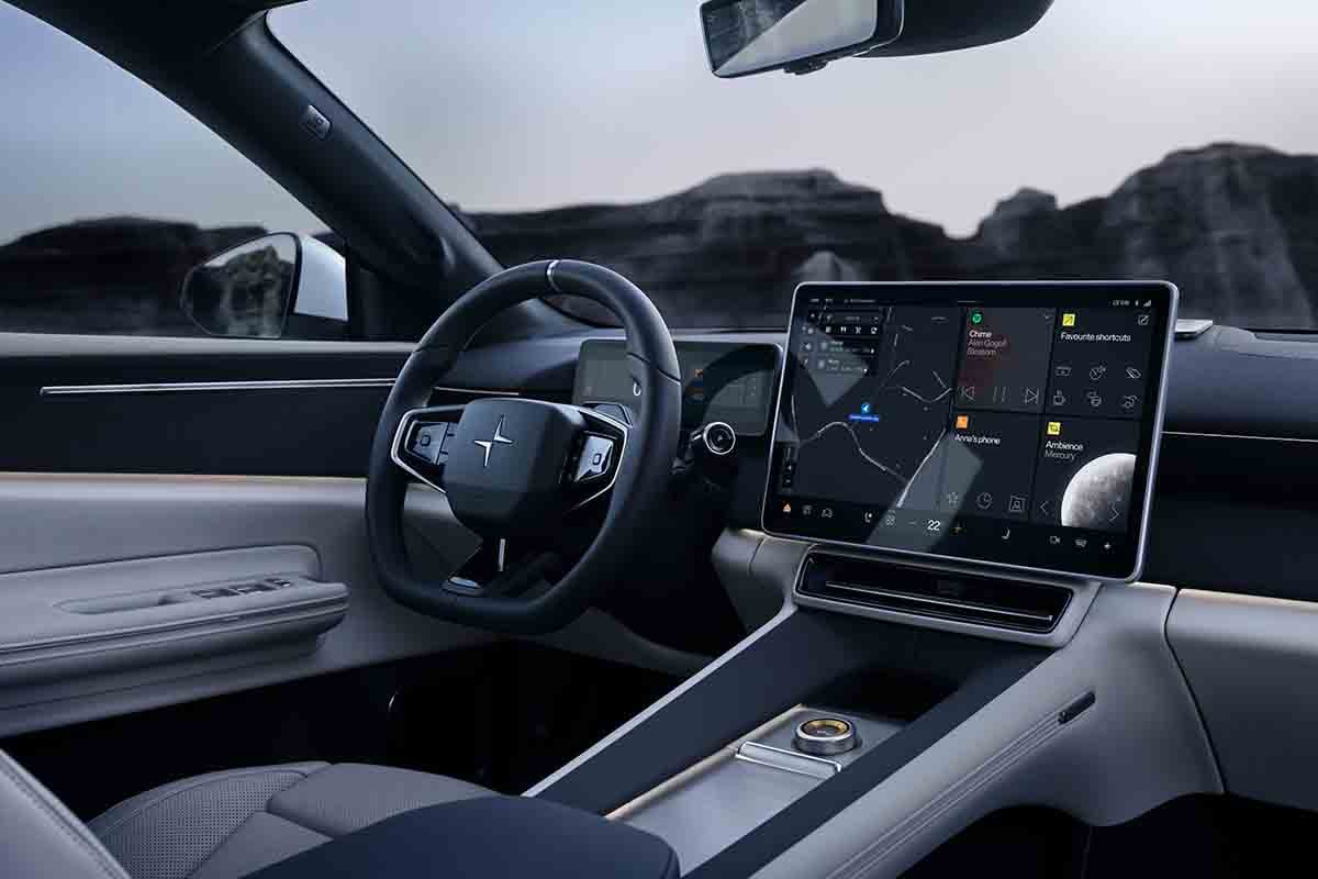 世界初公開された新型「ポールスター4 SUV」
