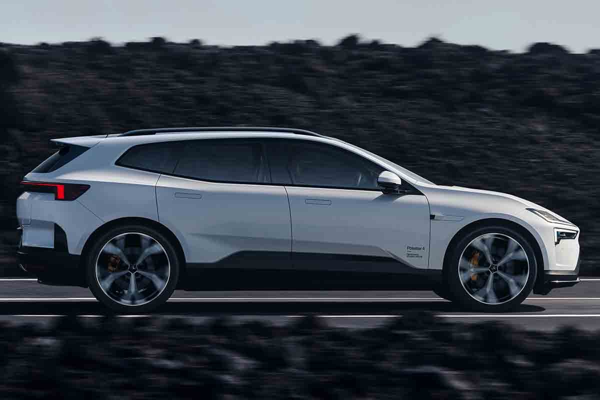 世界初公開された新型「ポールスター4 SUV」