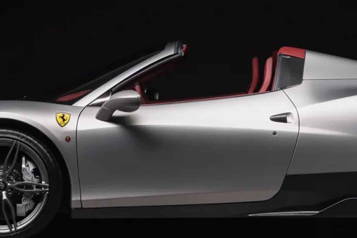 オークションに出品されている2015年式フェラーリ「458スペチアーレA」Jeroen Vink(c)2026 Courtesy of RM Sotheby's