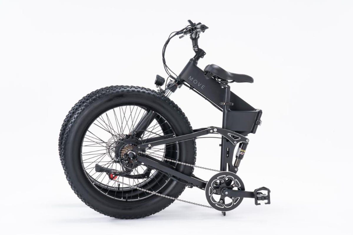 ベース車両となったブランドを代表するフラッグシップモデル「MOVE X」