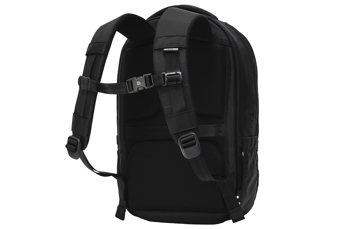 NAUGHTIAM SMU Tracks Backpack 18L：3万800円
