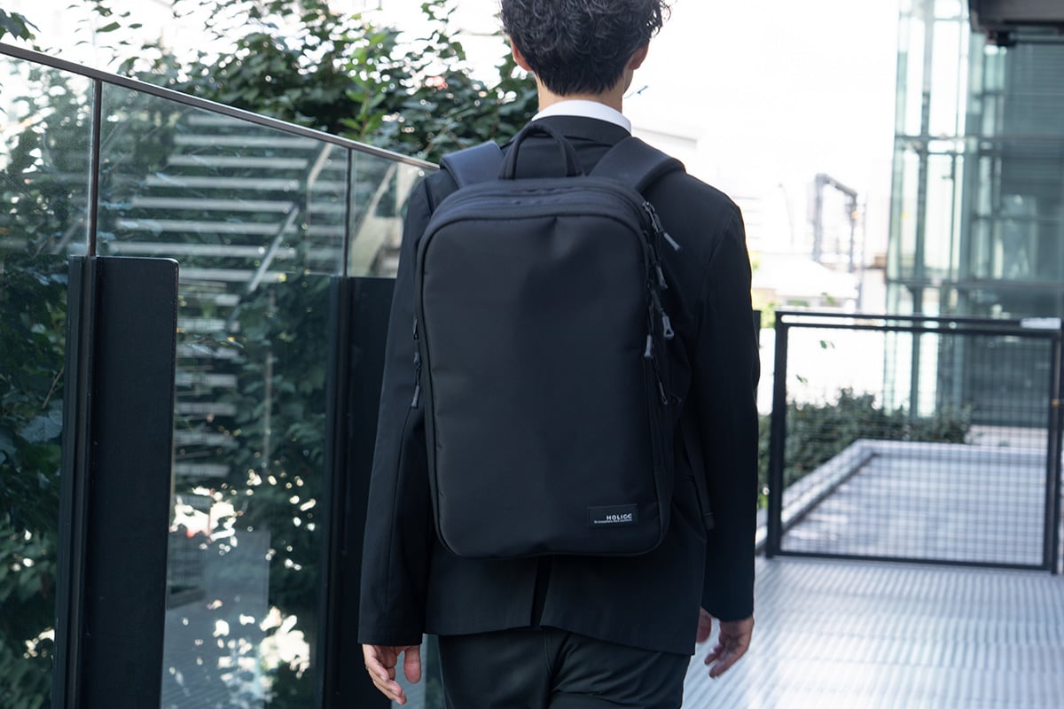 「One」Limova×ブラック