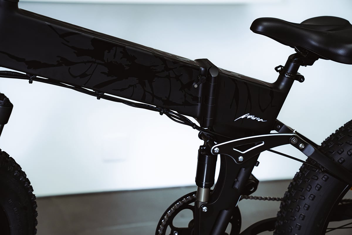 MOVE.eBike×NAGONとのコラボレーションによる特別なE-バイク