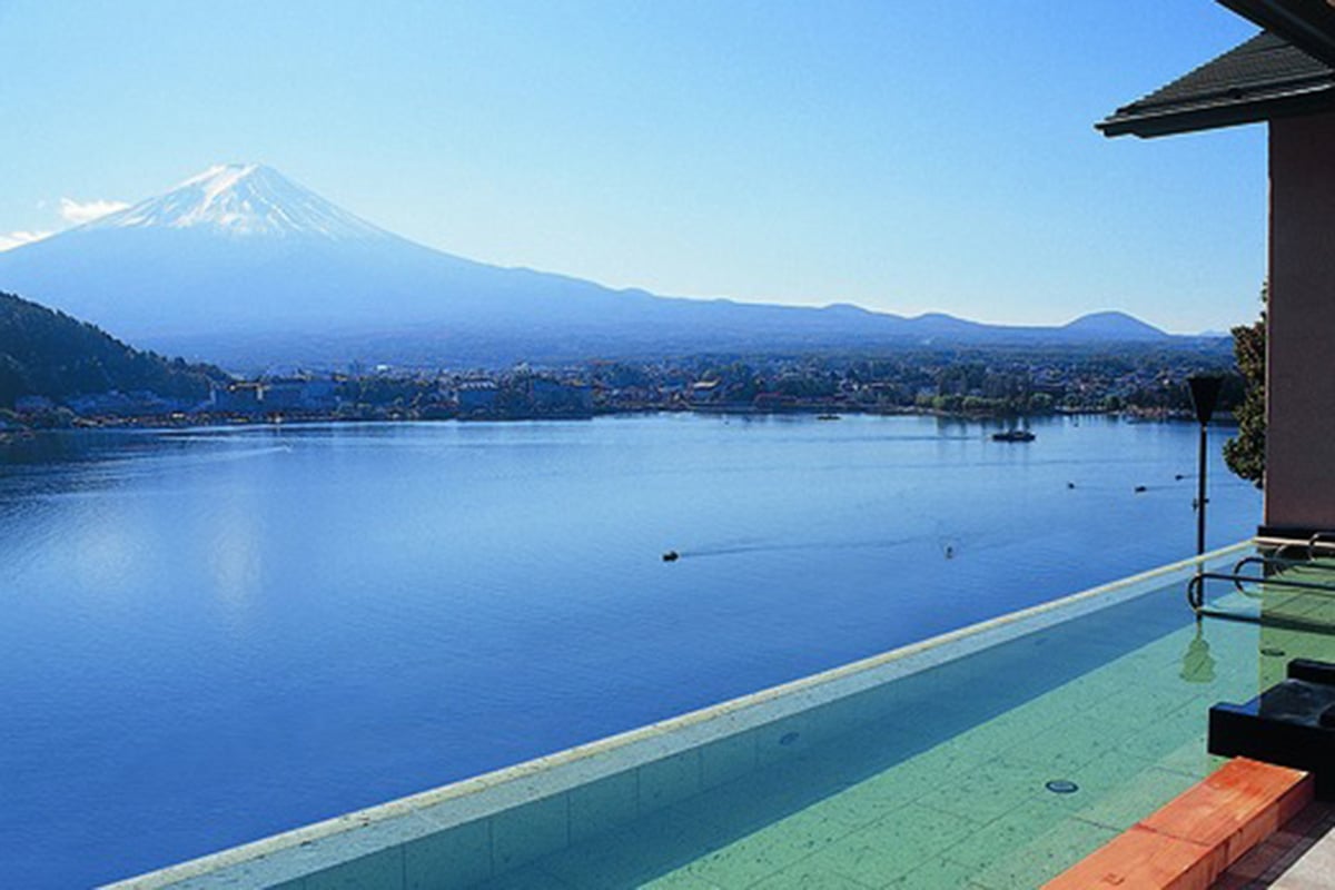 山梨県「河口湖温泉郷」